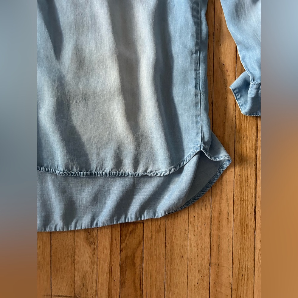 Denver Hayes Women's Light Blue Button Down Shirt - Picture 2 of 10